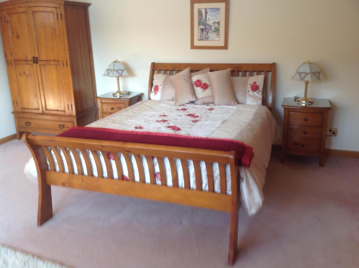 Ronaldsvoe Bed And Breakfast Fort William Bagian luar foto