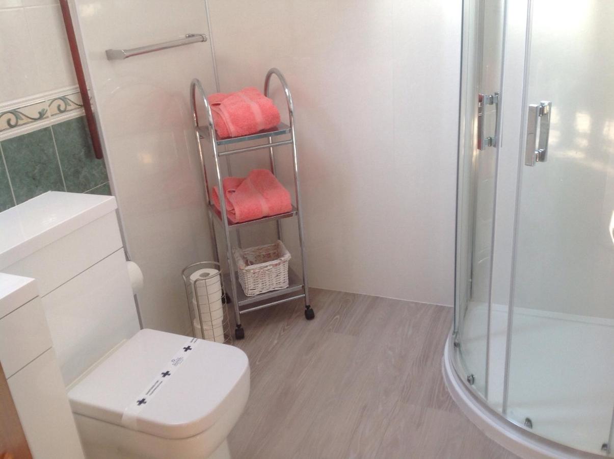 Ronaldsvoe Bed And Breakfast Fort William Bagian luar foto