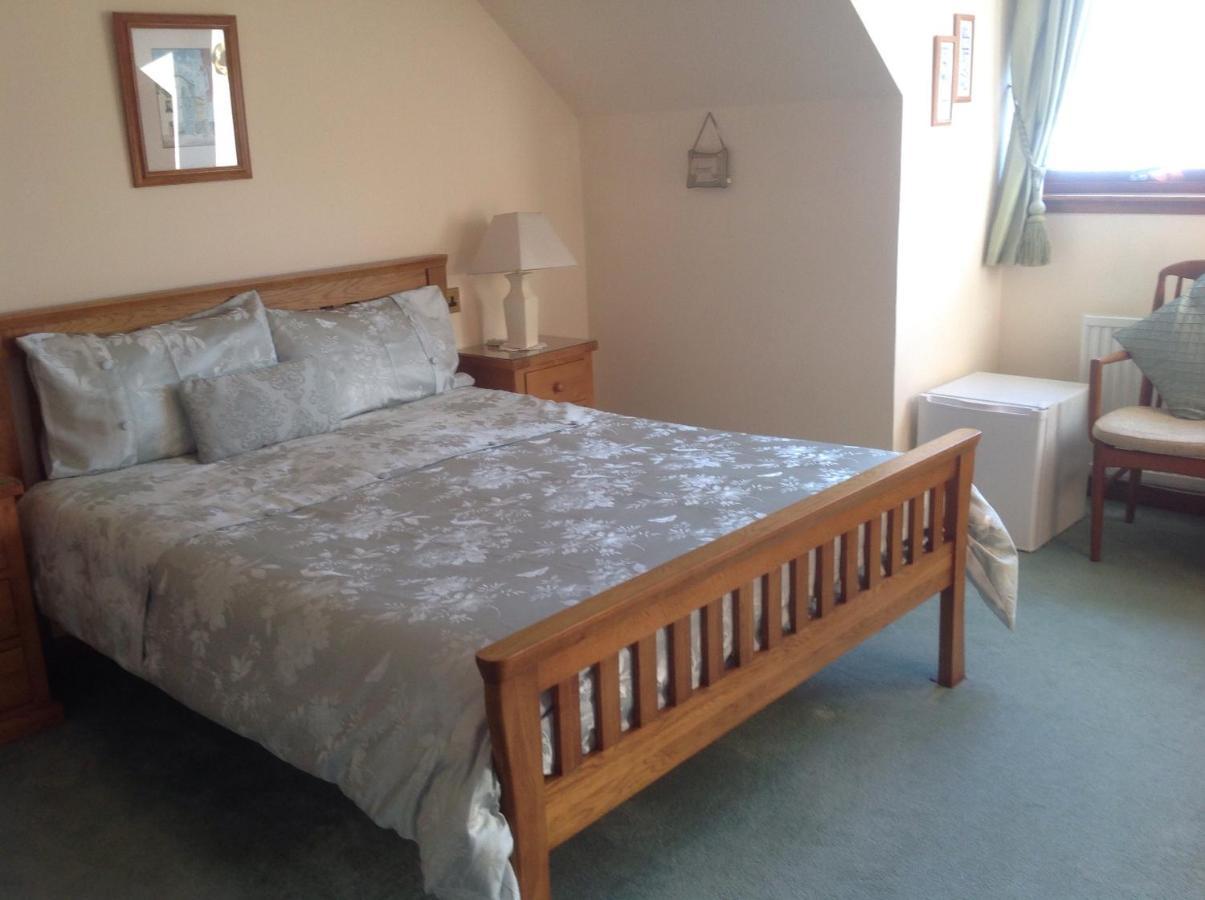 Ronaldsvoe Bed And Breakfast Fort William Bagian luar foto