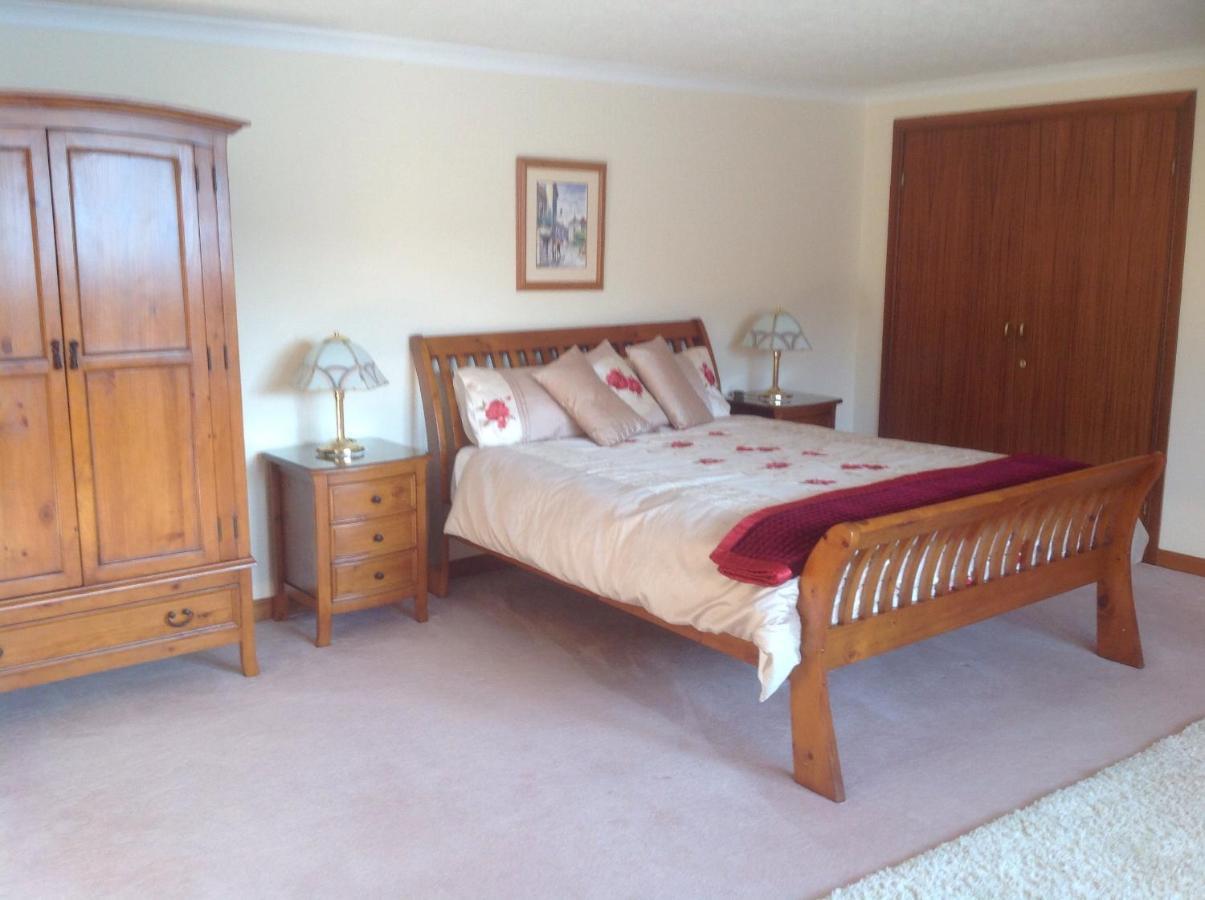 Ronaldsvoe Bed And Breakfast Fort William Bagian luar foto