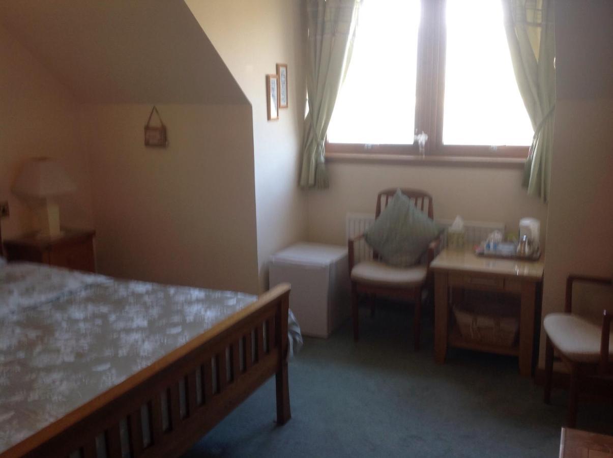 Ronaldsvoe Bed And Breakfast Fort William Bagian luar foto