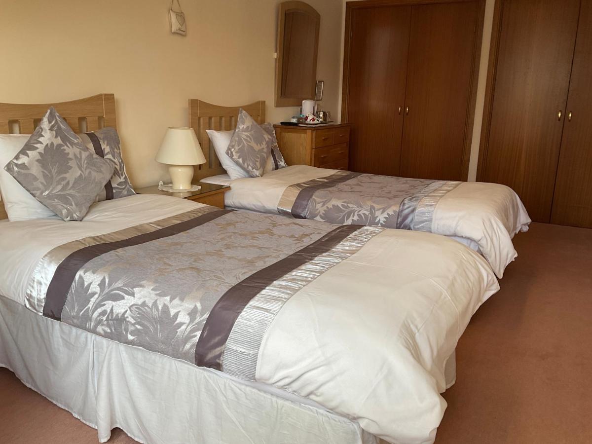 Ronaldsvoe Bed And Breakfast Fort William Bagian luar foto